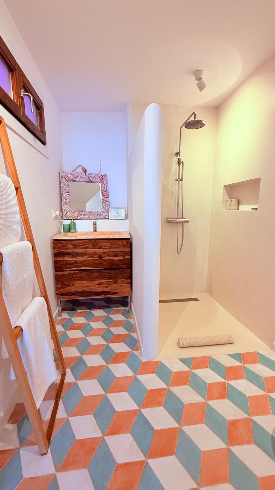 New Calm & Charming Loft